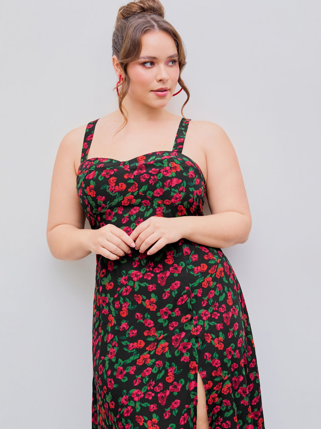 Vestito midi con spacco floreale Curve & More