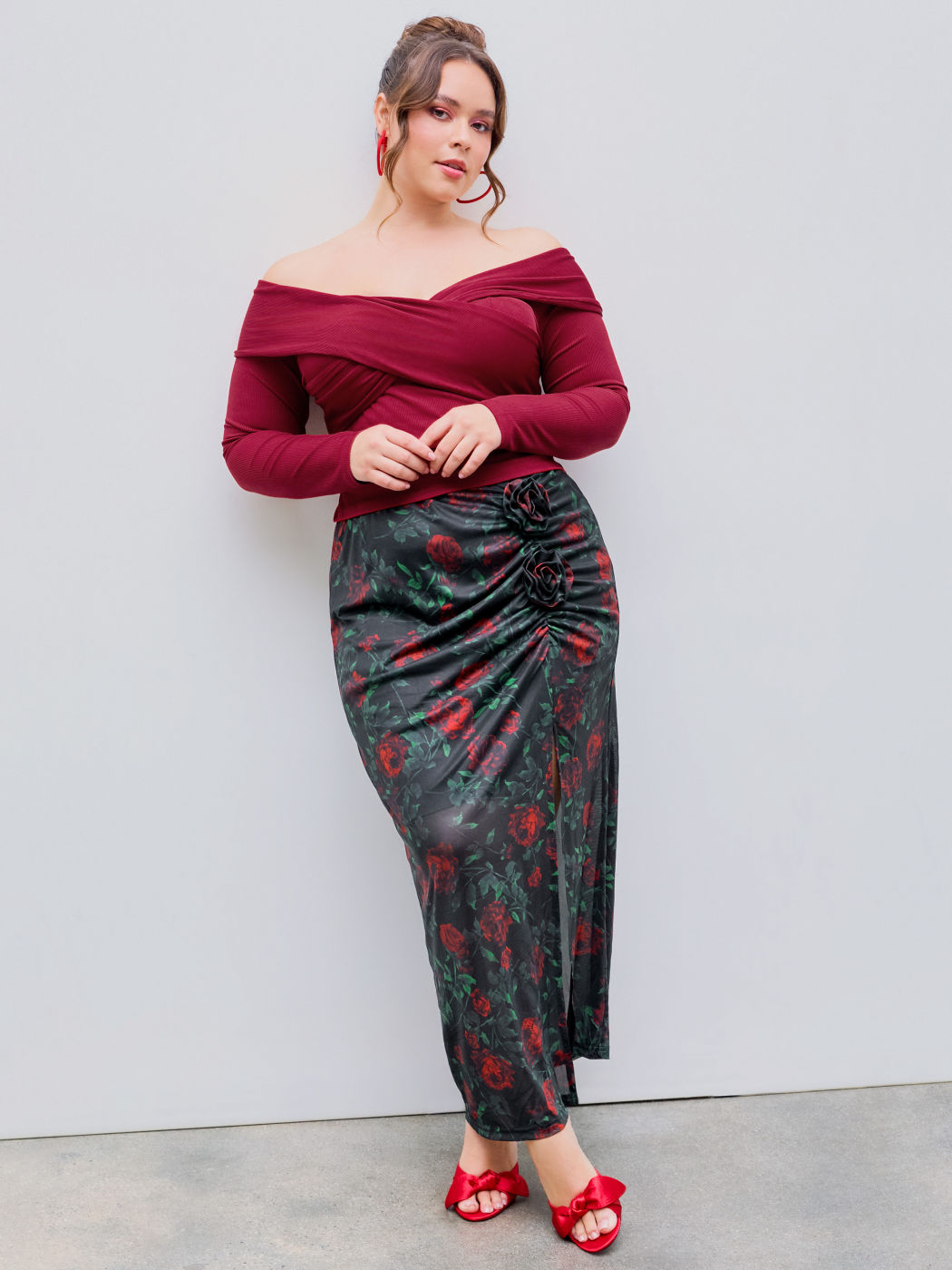  Mesh Mid Rise Floral Split Maxi Rock Kurve & Plus