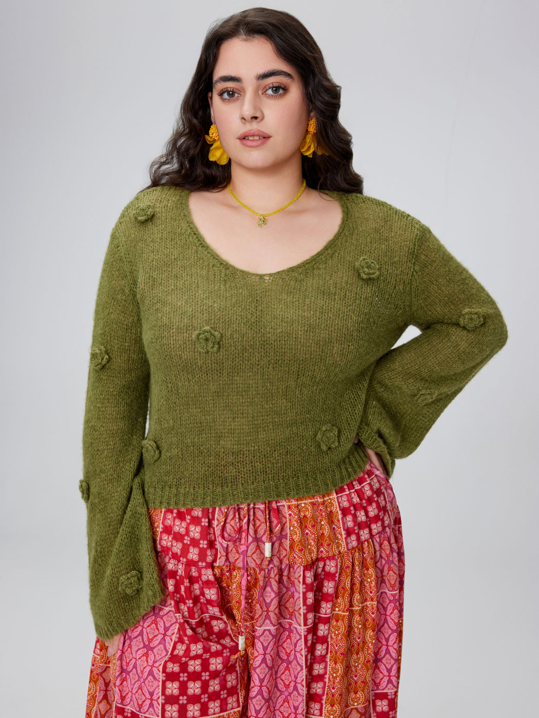 V-neck Floral Long Sleeve Sweater Curve & Plus