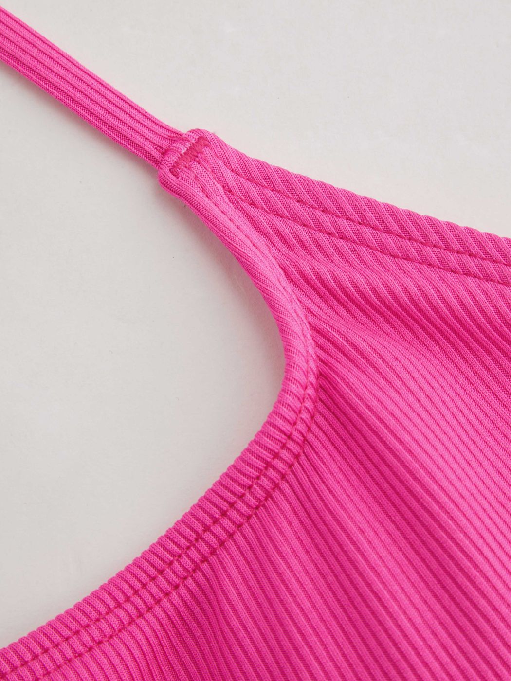Halter Einfarbiger Criss Cross Frecher Bikini Badeanzug