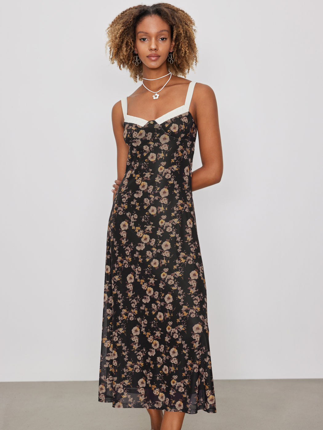Mittoshop Layered Floral Sweetheart Neck Maxi Dress
