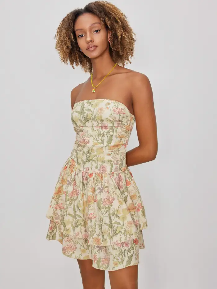 oktoberfest mini dress Oktoberfest inspirierende Outfits