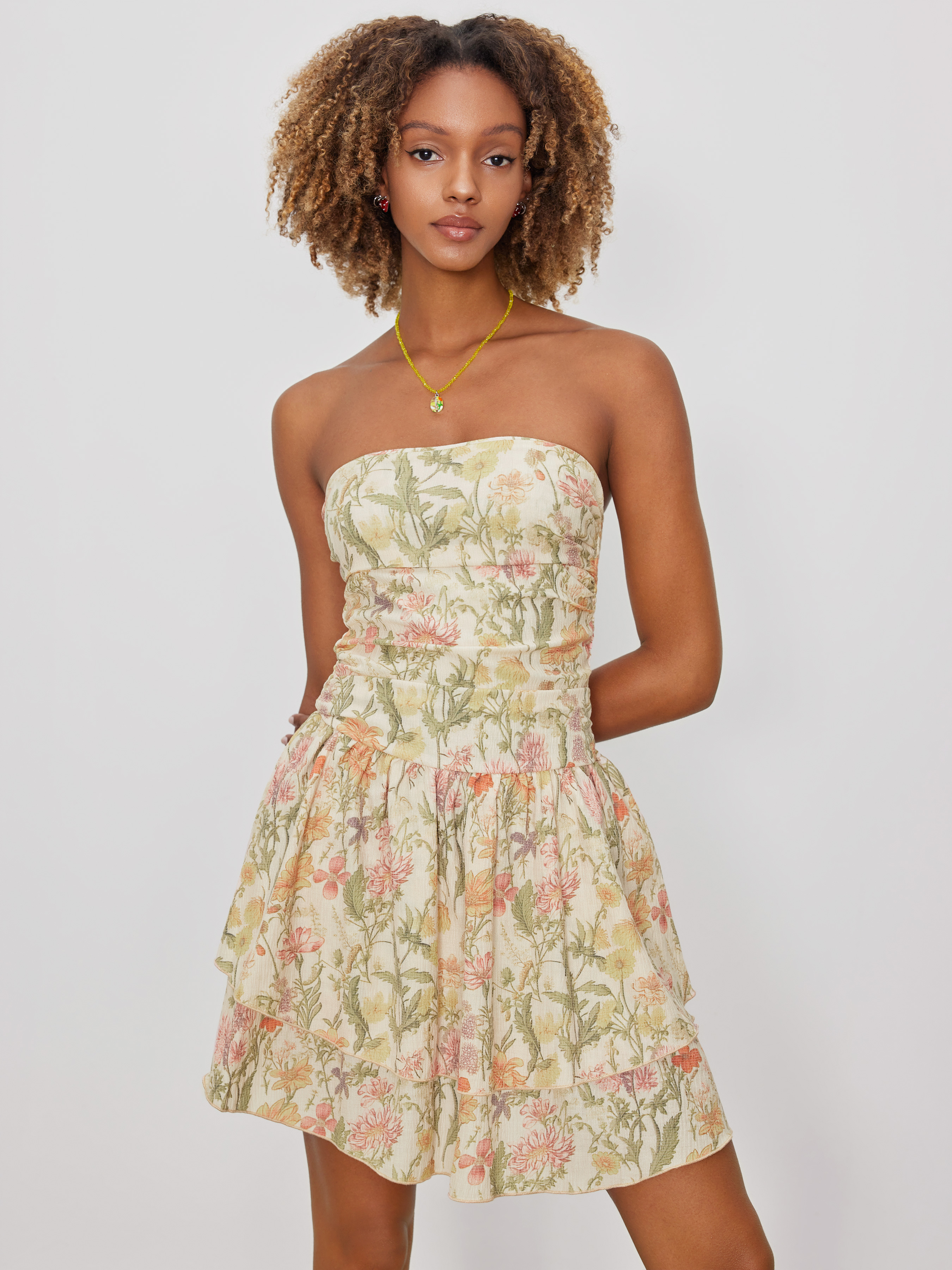 Vestido de best sale malha estampado curto