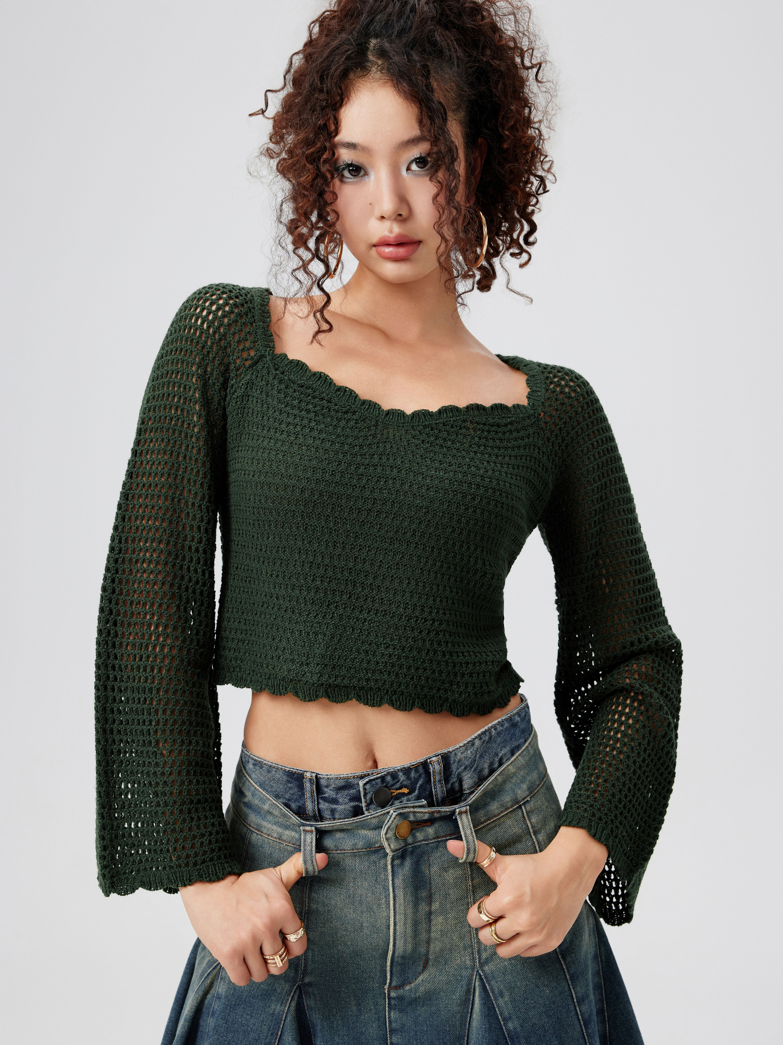 フェスティバルの衣装 ニット生地 スクープネック・ホローアウト