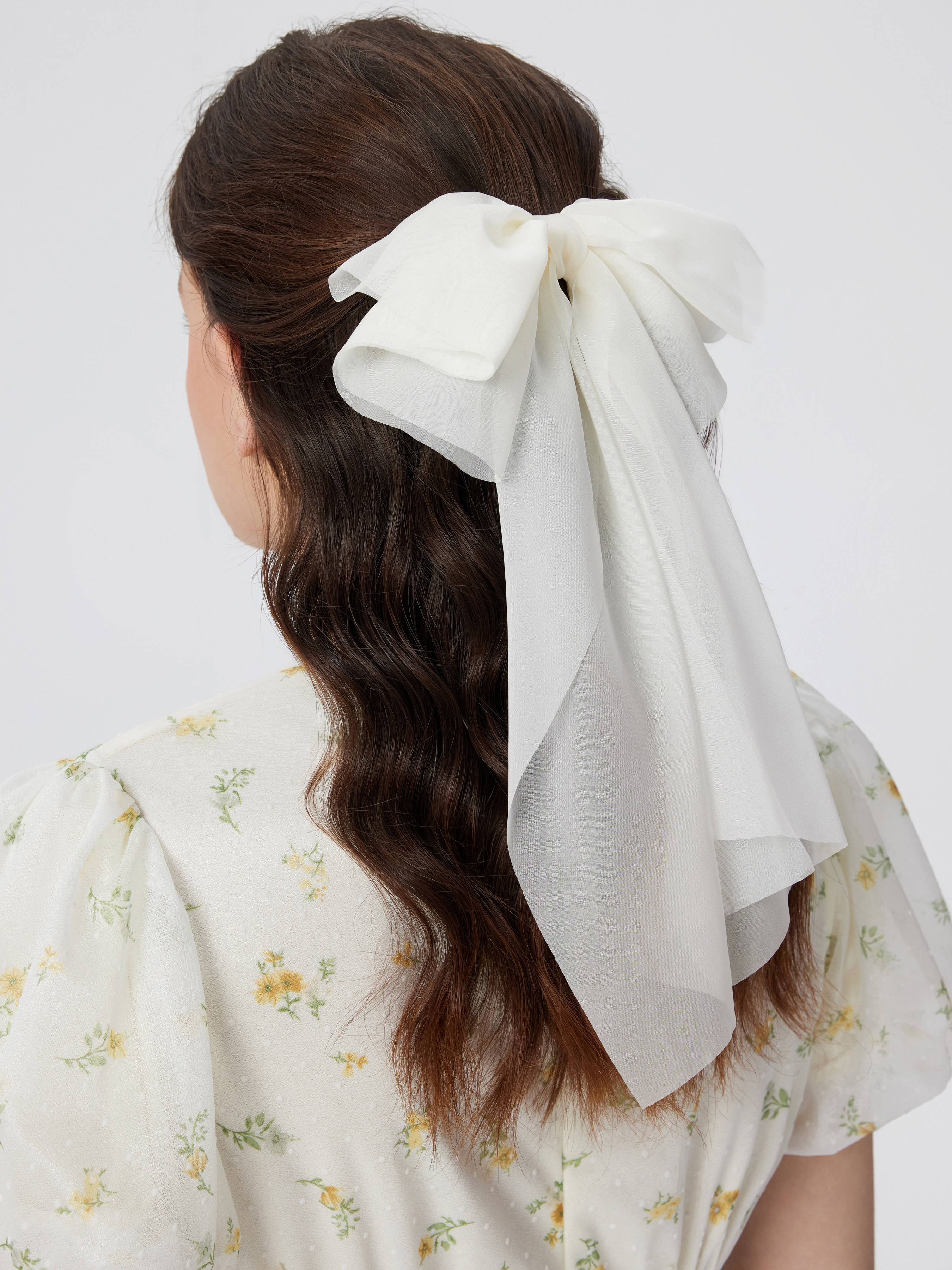 Bowknot Decor Hair Clip