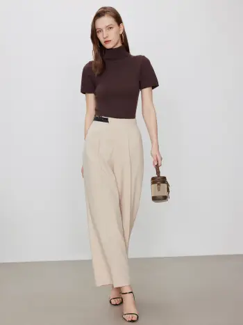 Gurtete asymmetrische gerade Hosen
