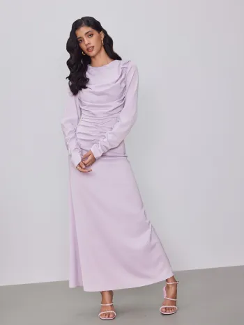 Einfarbiges gerafftes Maxikleid mit Reißverschluss