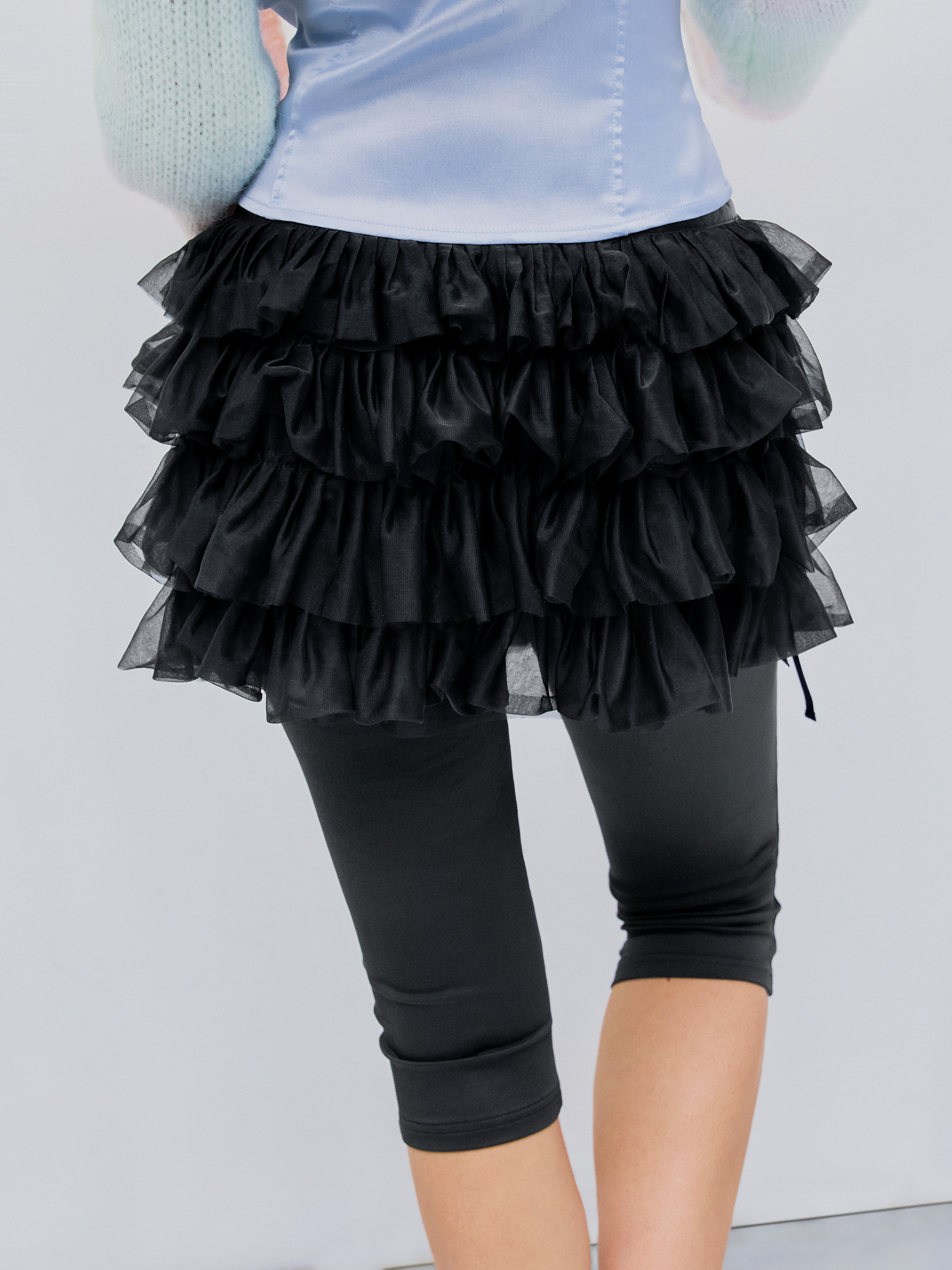 スカート Layered Frilled Satin Skirt Layered Frilled Satin Skirt