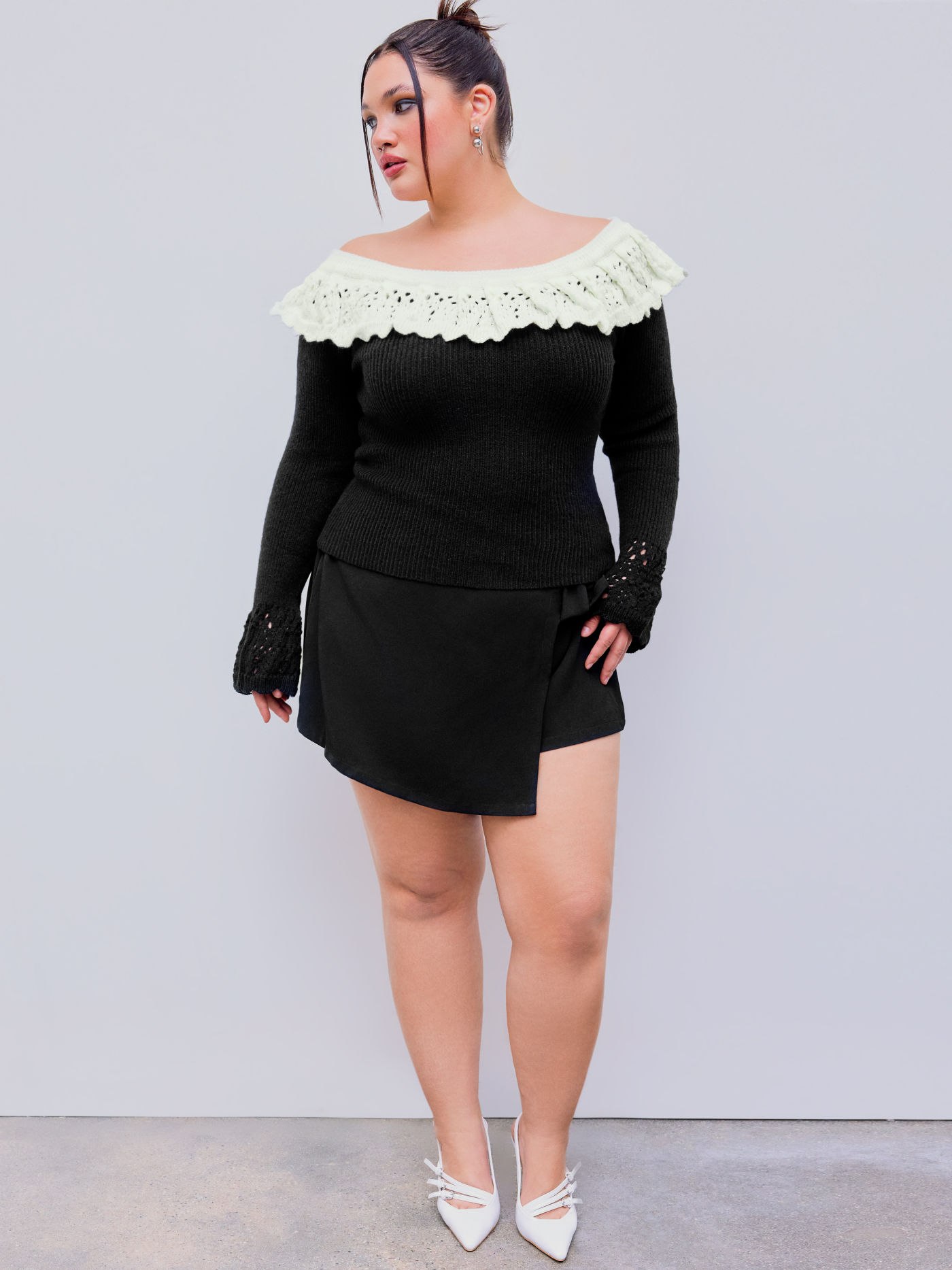  Top a maniche lunghe in pizzo a contrasto Curve & Plus