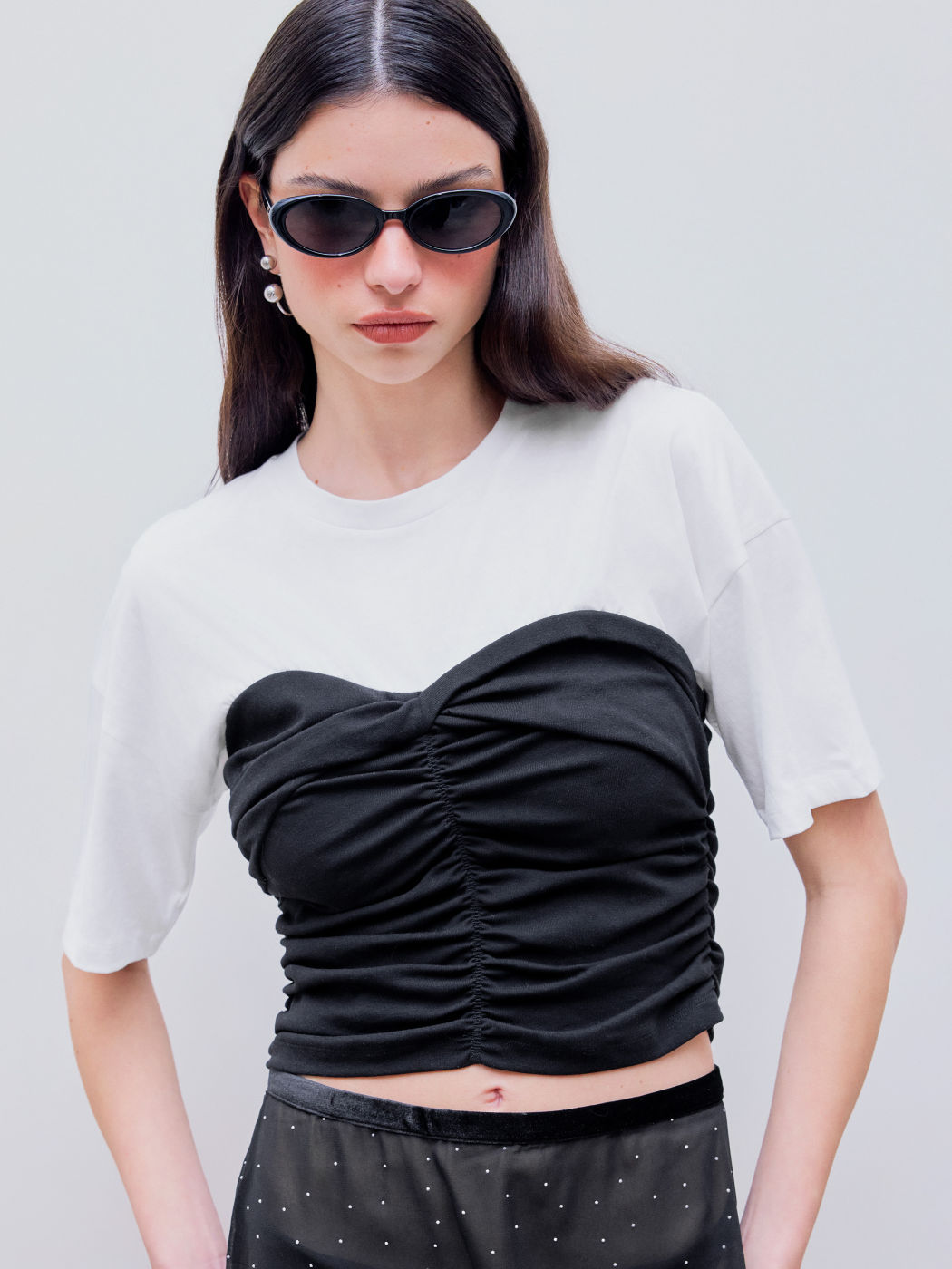 Round Neck Two Tone Ruched Crop Short Sleeve Top