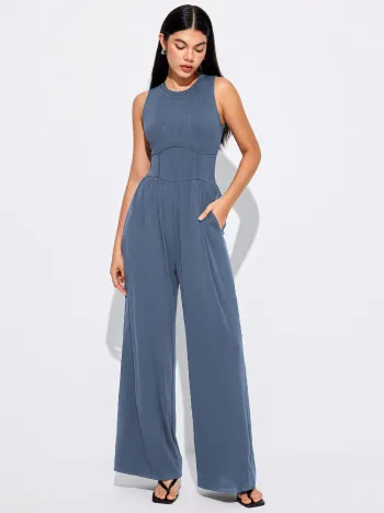 Einfarbiges ärmelloses Overalls mit breiten Beinen