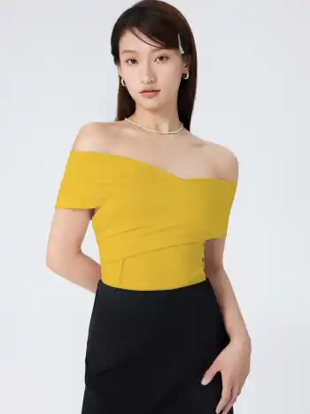 Solid Off-shoulder Bodysuit