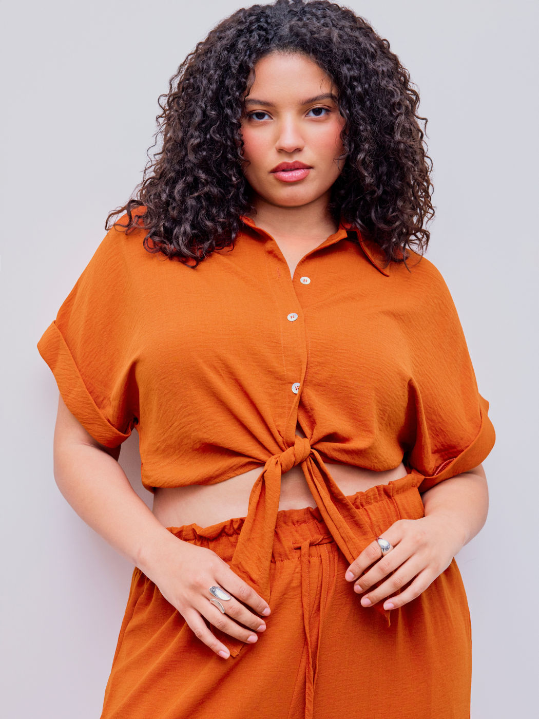 Woven Collar Solid Roll-up Sleeve Knotted Blouse Curve & Plus