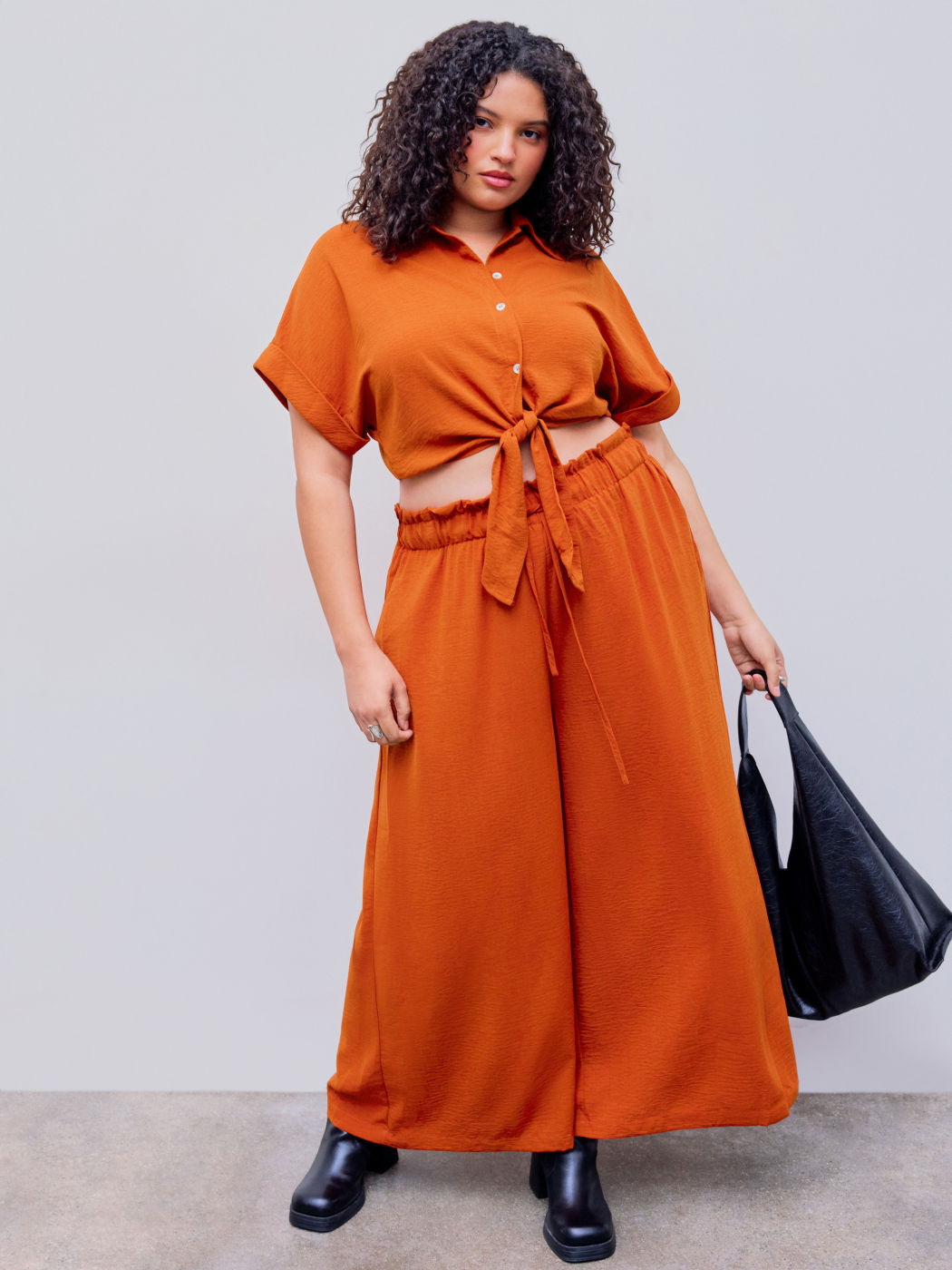 Woven Collar Solid Roll-up Sleeve Knotted Blouse Curve & Plus