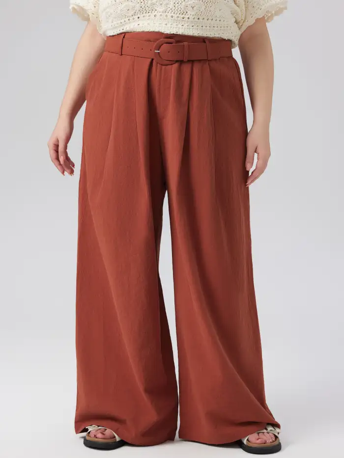 Woven Mid Rise Solid Pocket Belted Pleated Wide Leg Trousers Curve