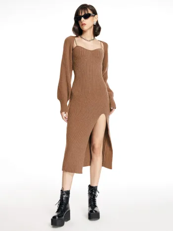 Einfarbiges Strick-Cami-Mididress mit Schlitz und Schal