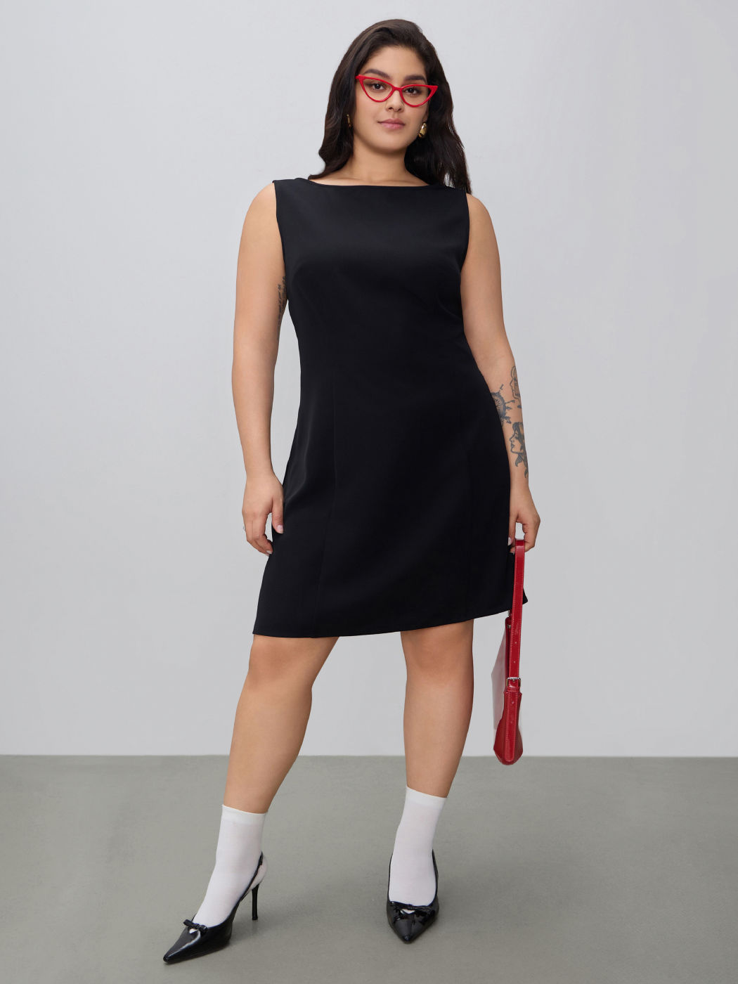 Mini abito solido con scollo a barca Curve & Plus