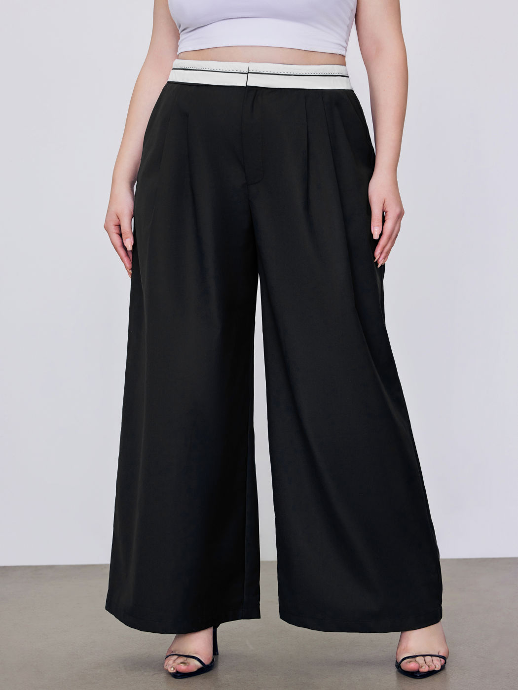 Woven Mid Rise Pocket Contrasting Trim Wide Leg Trousers Curve & Plus