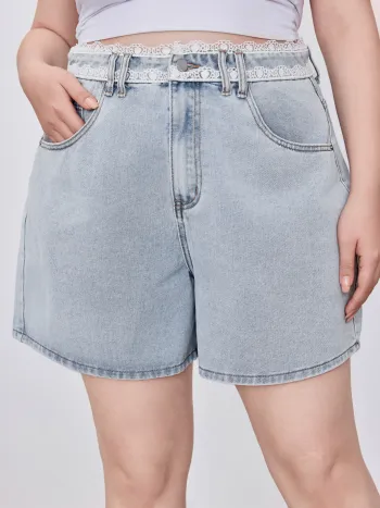 Jeans Mid-Rise Shorts mit Spitzensaum Kurve & Plus