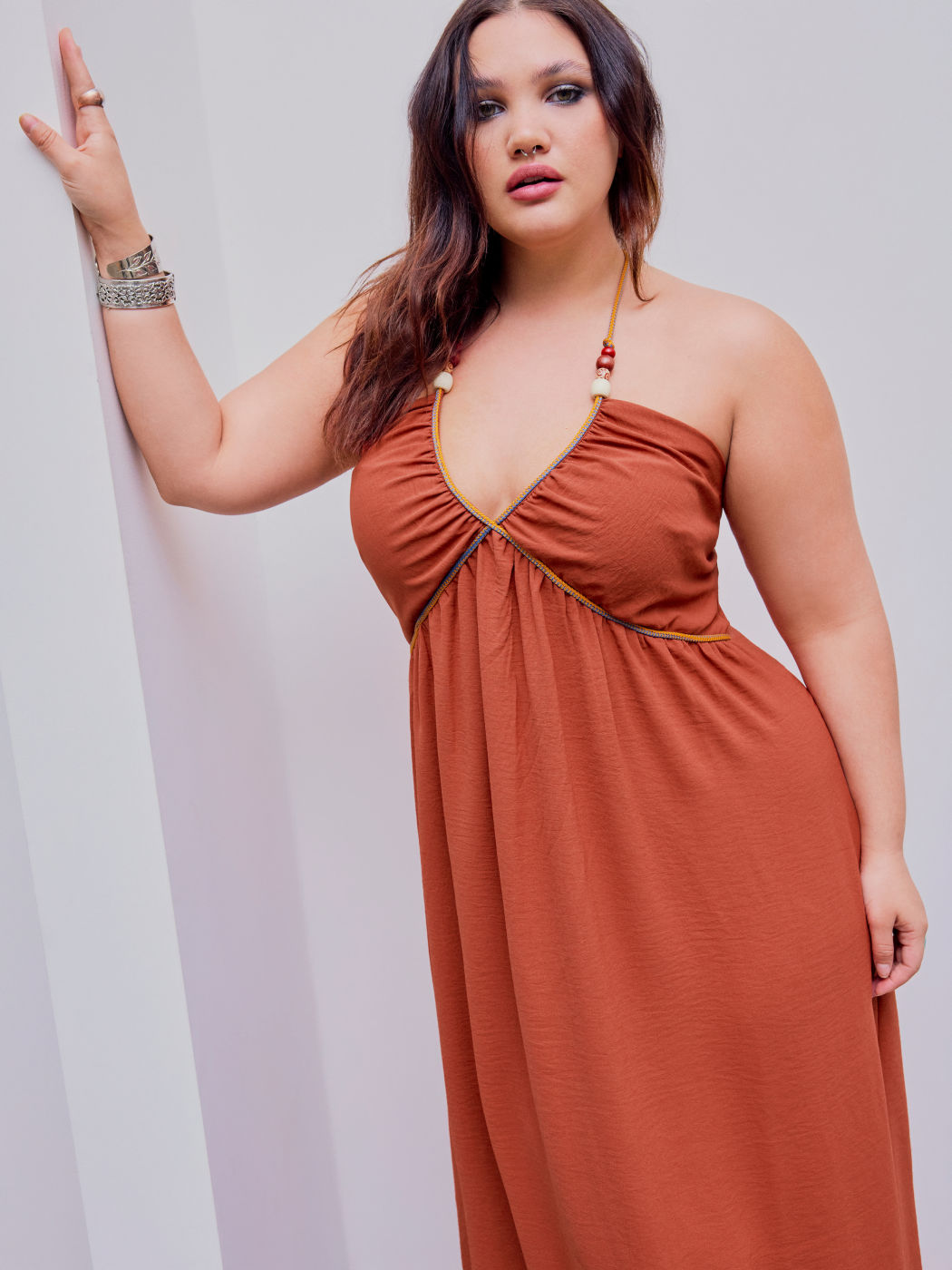 Woven Halter Contrasting Binding Maxi Dress Curve & Plus