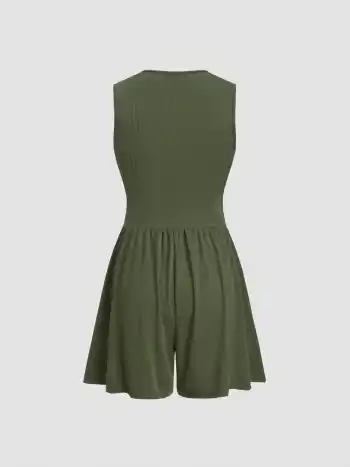 Combishorts en couleur unie à col V, plissé et avec poches
