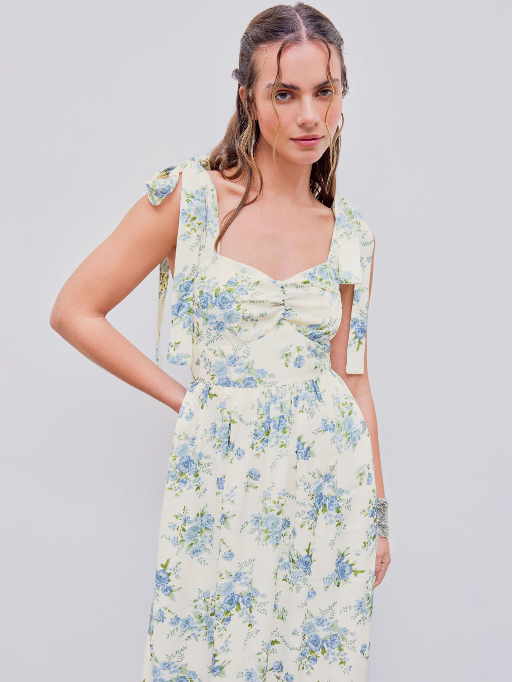 V-Ausschnitt Schleife Blumen Rüschen Midikleid