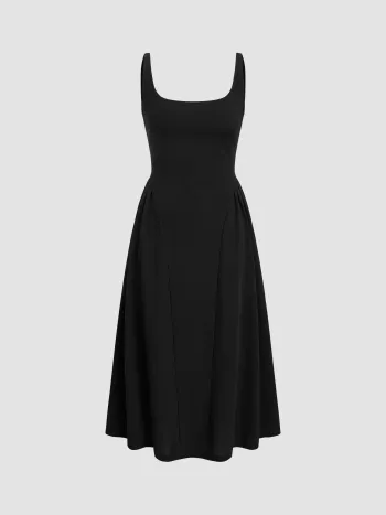 Robe mi-longues en tissu, col carré uni