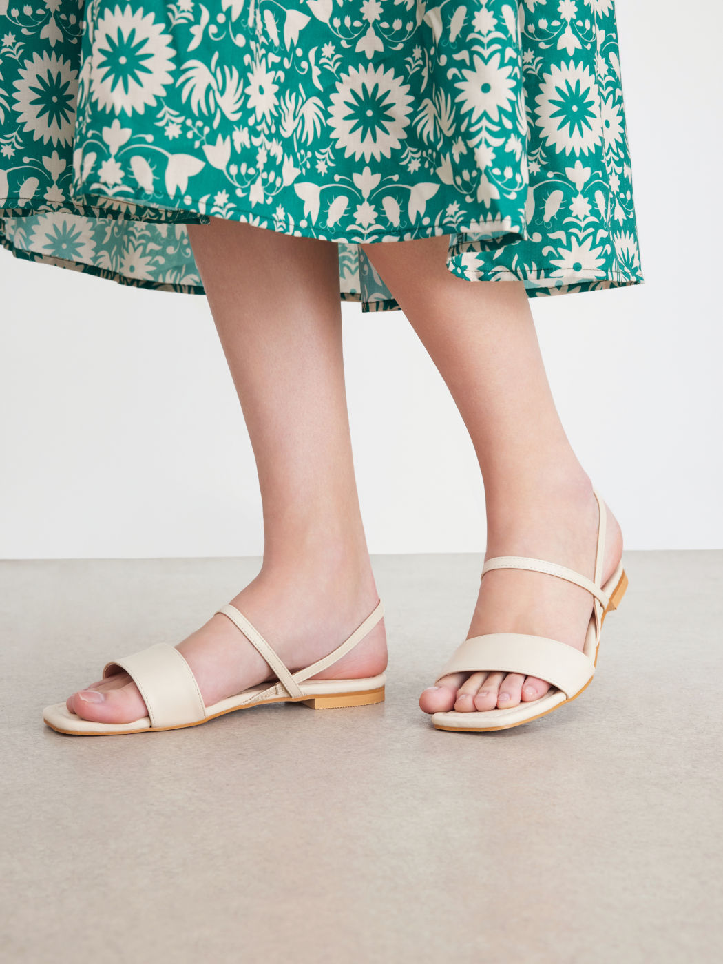 SLINGBACK STRAP SANDALS