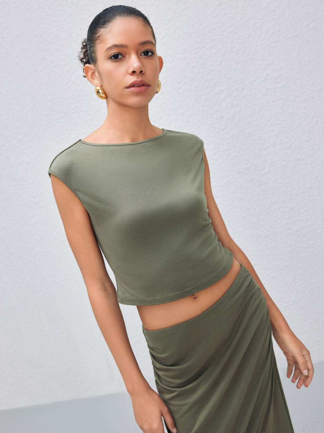 Solid Tank Top & Ruched Maxi Skirt
