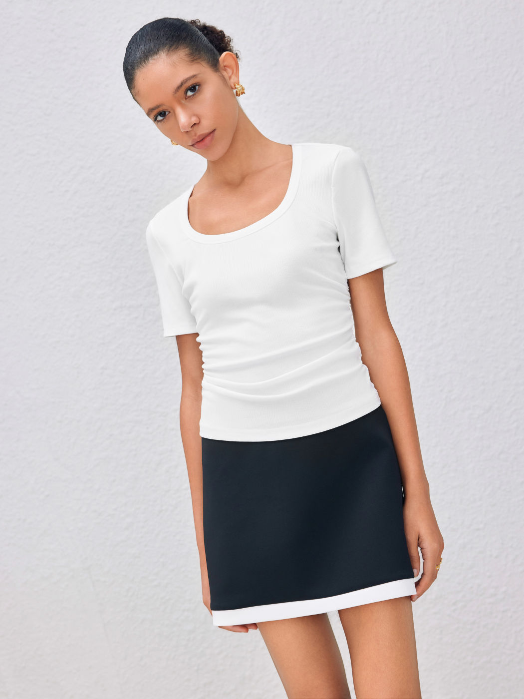 Quadratischer Ausschnitt Gerafftes Kurzarm-T-Shirt