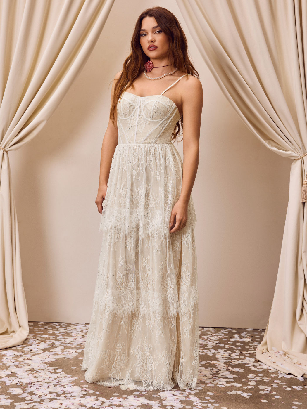 Spitzen-Sweetheart Blumen Mehrlagiges Tüll Maxikleid