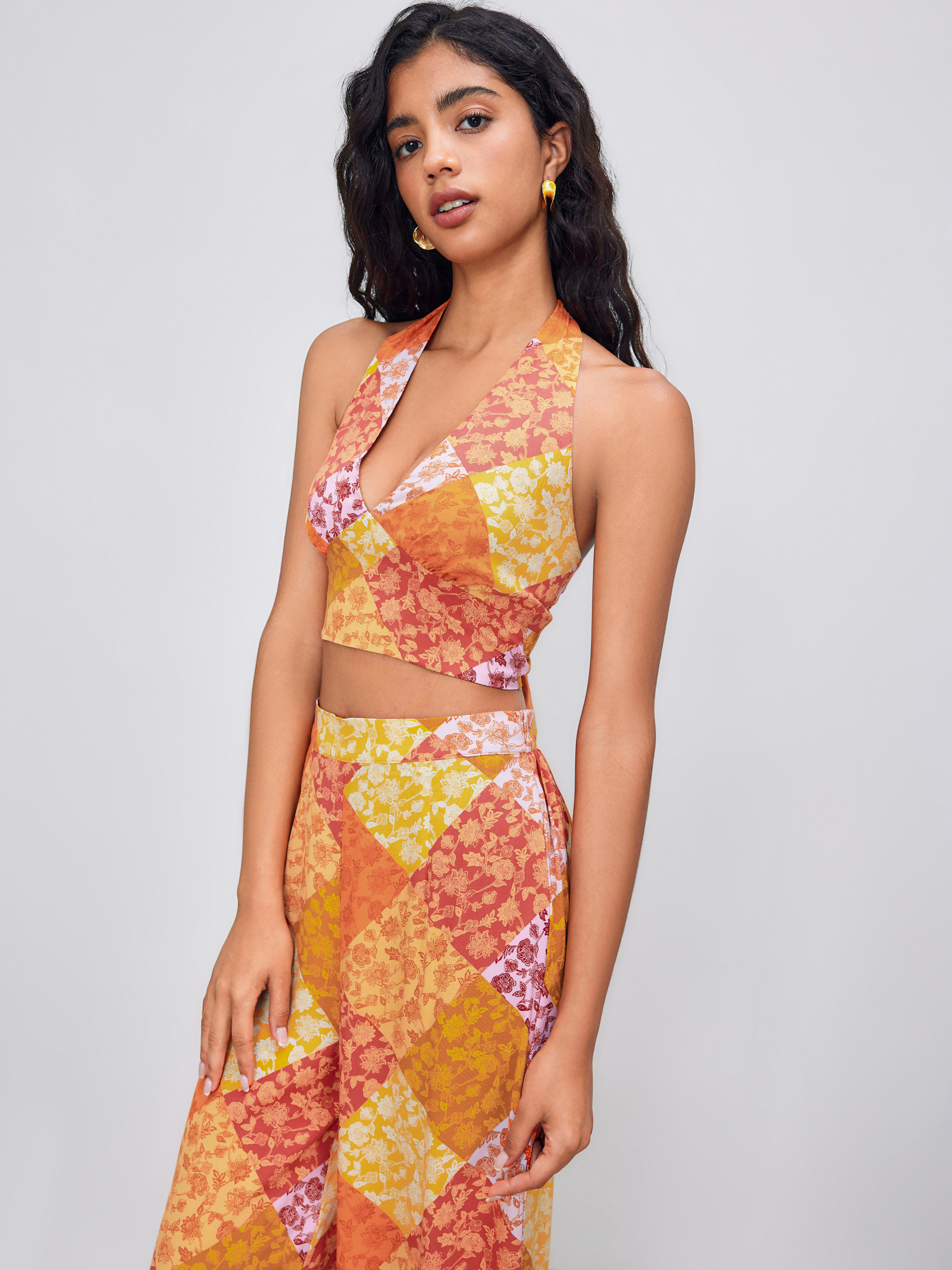 Woven Halter V-neck Colorblock Knotted Crop Top For Vacation