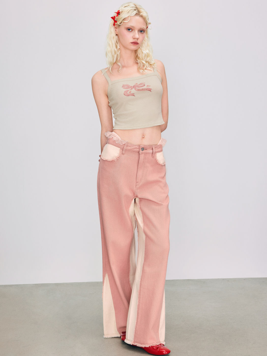 Denim Mid Rise Contrasting Binding Straight Leg Jeans
