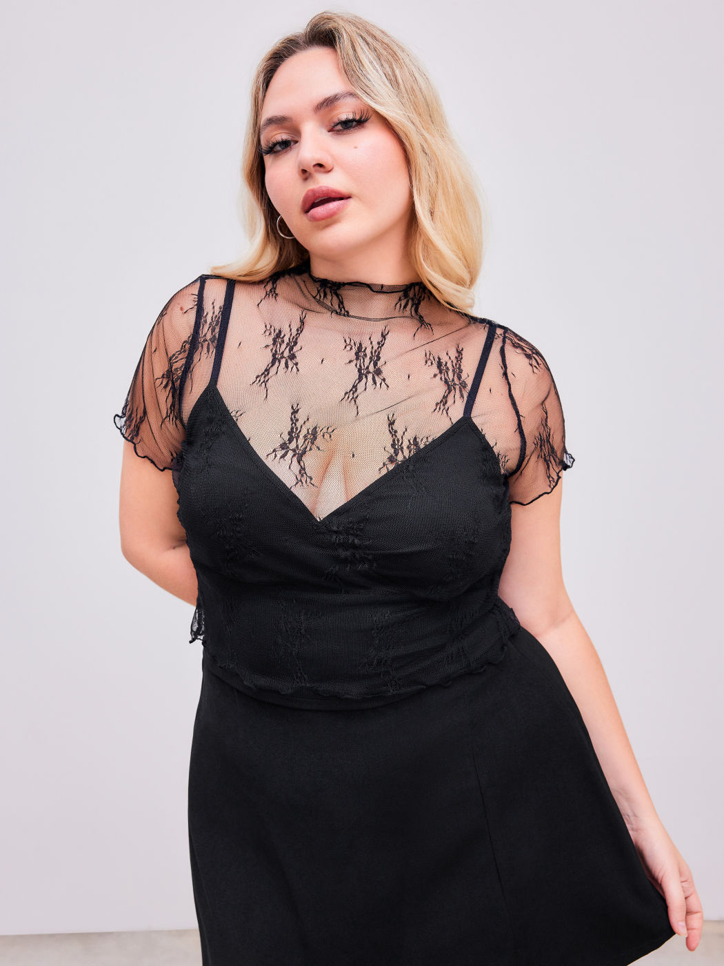 High Neck Lace Floral Top & Solid Cami Top Set Curve & Plus