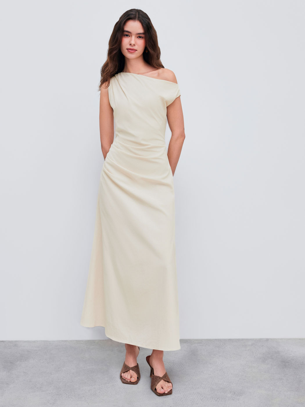 Asymmetrical Neck Solid Ruched Maxi Dress