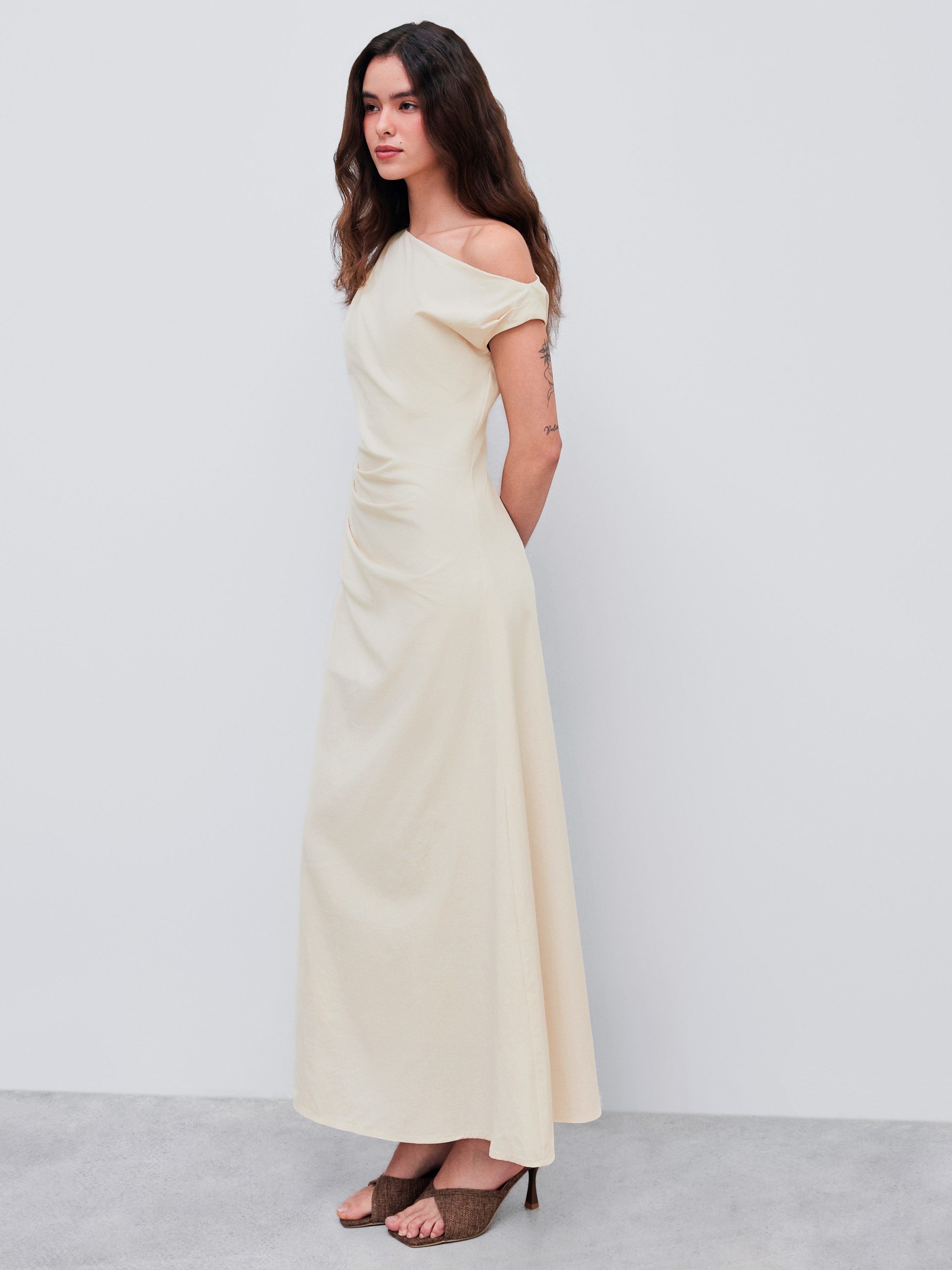 Asymmetrical Neck Solid Ruched Maxi Dress