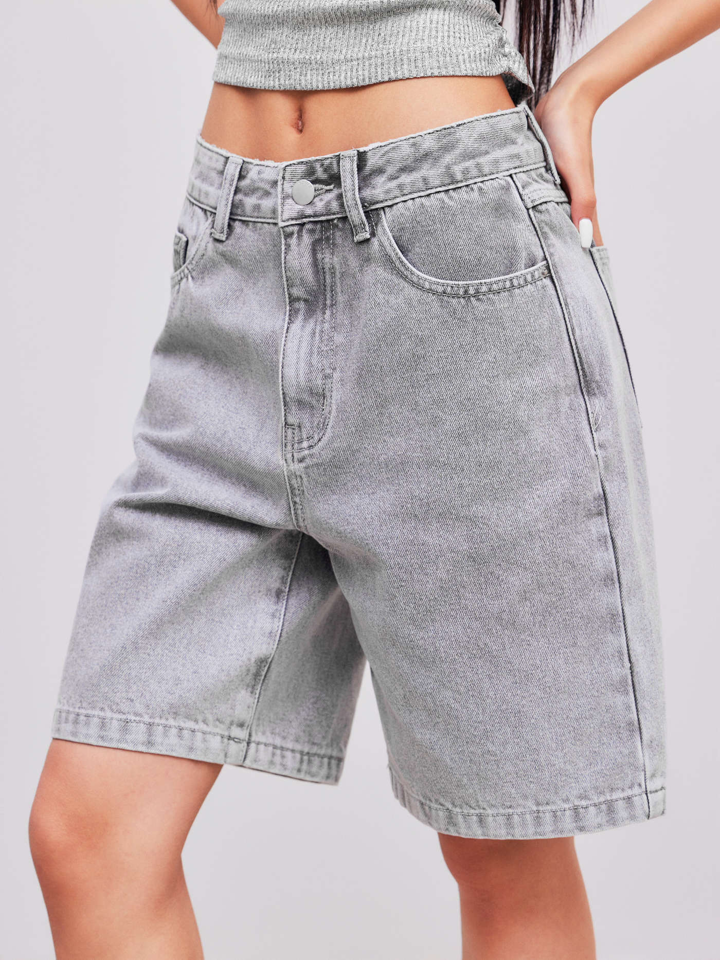 Cider Denim Mid Rise Solid Straight Leg Shorts