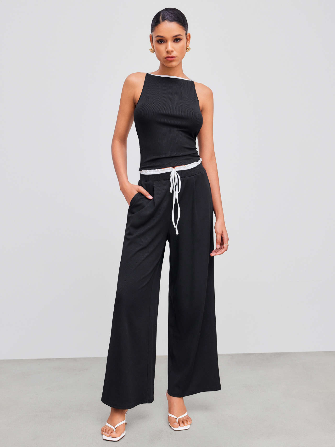 Square Neck Solid Contrasting Binding Tank Top & Mid Rise Wide Leg Trousers