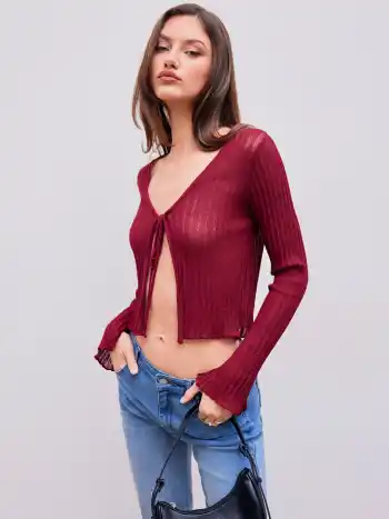 Einfarbig strukturierter geknoteter Strickjacke