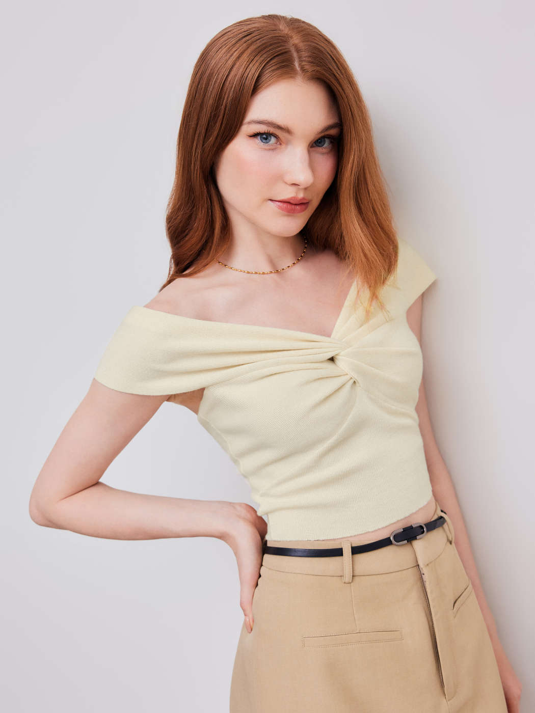 Knit Off-shoulder Solid Twist Short Sleeve Crop Top For Holiday