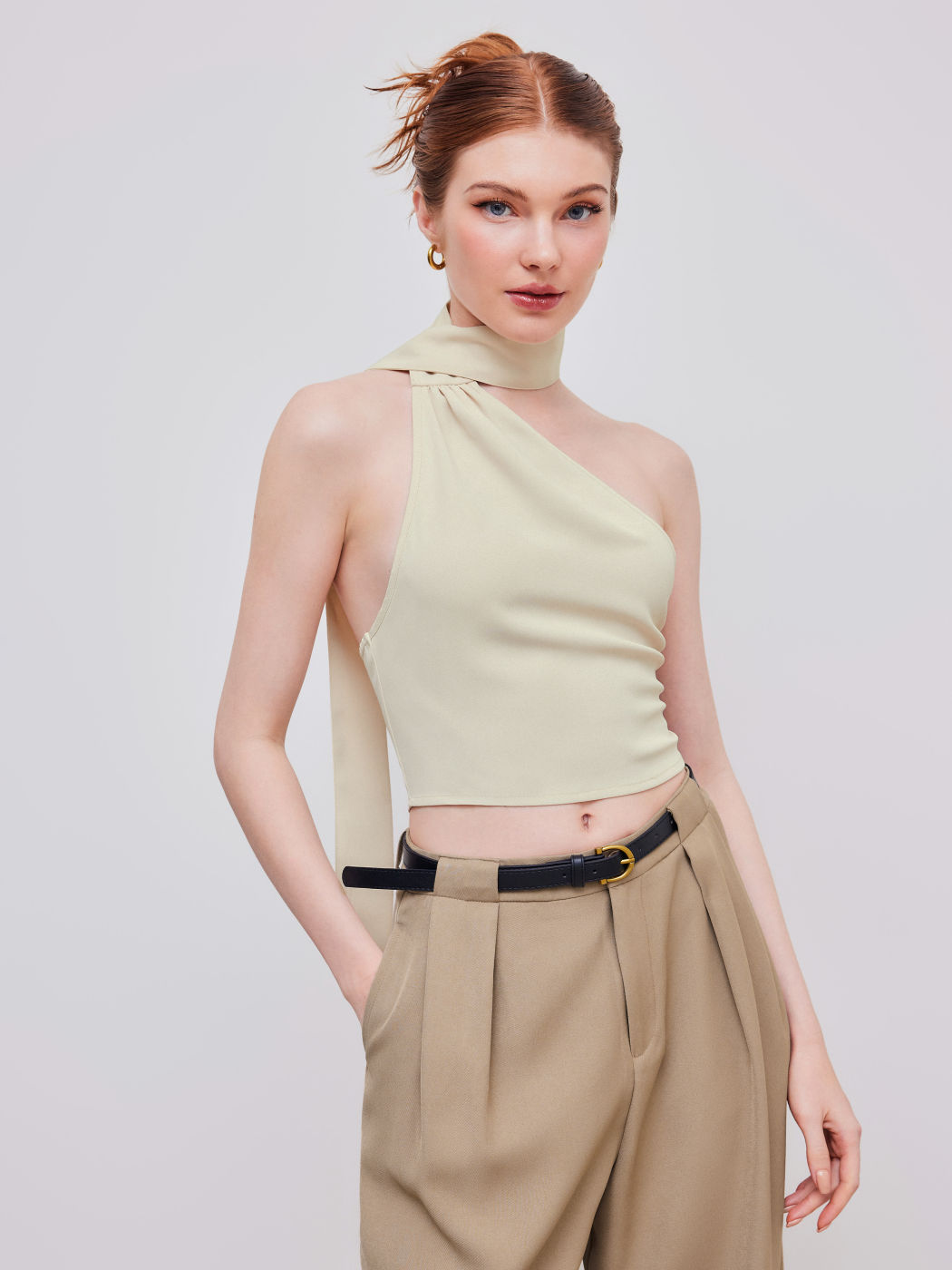 Asymmetrischer Ausschnitt Crop Top