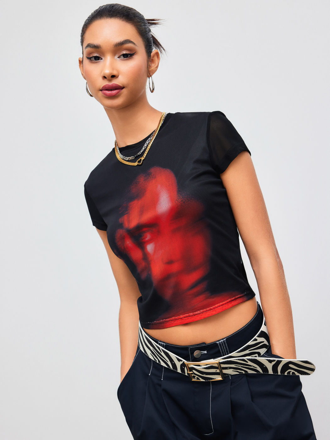Round Neck Abstract Graphic Short Sleeve Tee