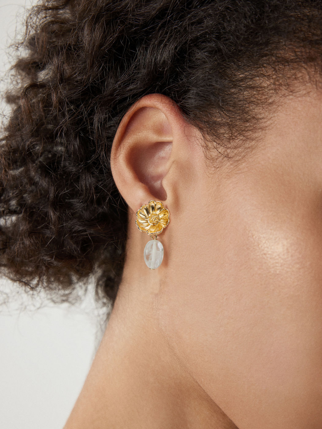 FLORAL EAR STUDS