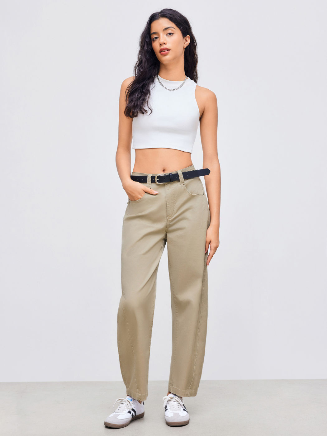 Denim Mid Rise Solid Pocket Barrel-leg Jeans