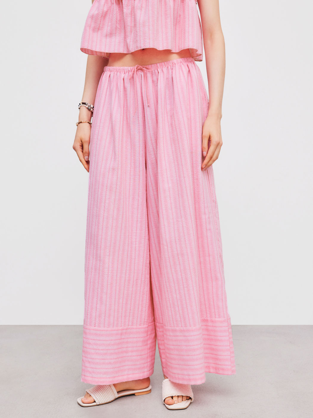 Woven Mid Rise Striped Wide Leg Trousers