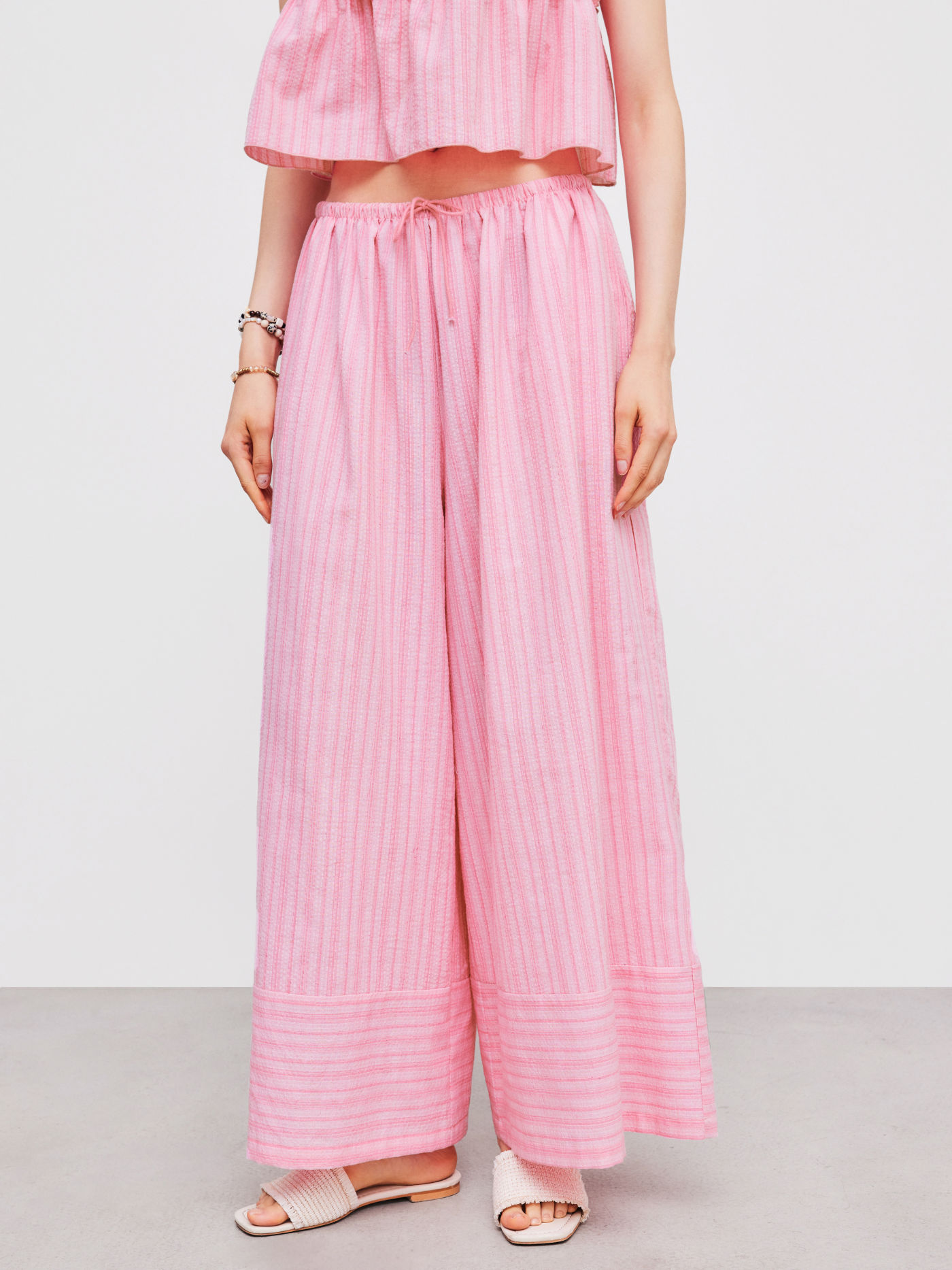 Woven Mid Rise Striped Wide Leg Trousers
