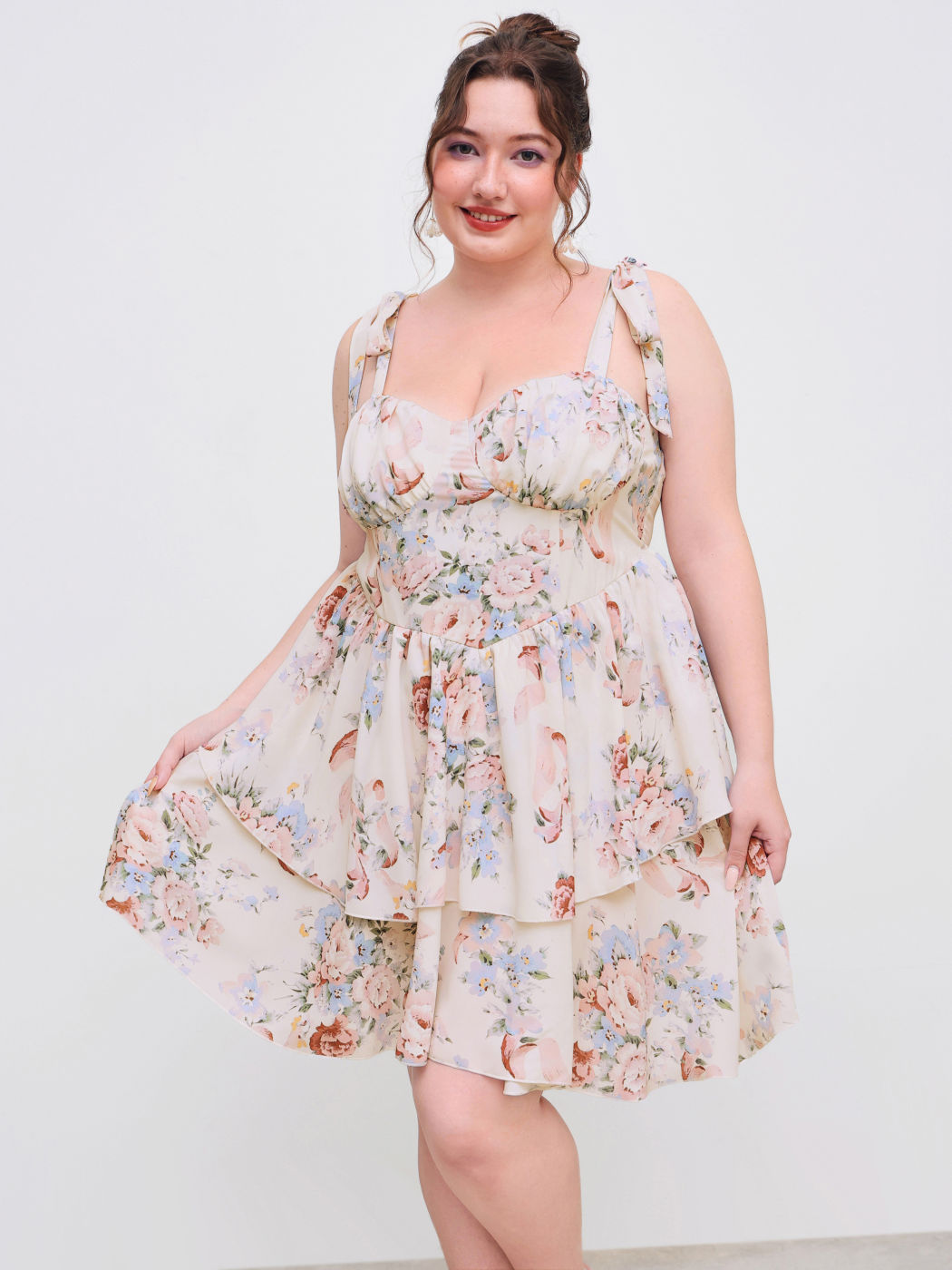 Blumen Mehrlagiges Geknotetes Minikleid Kurve & Plus