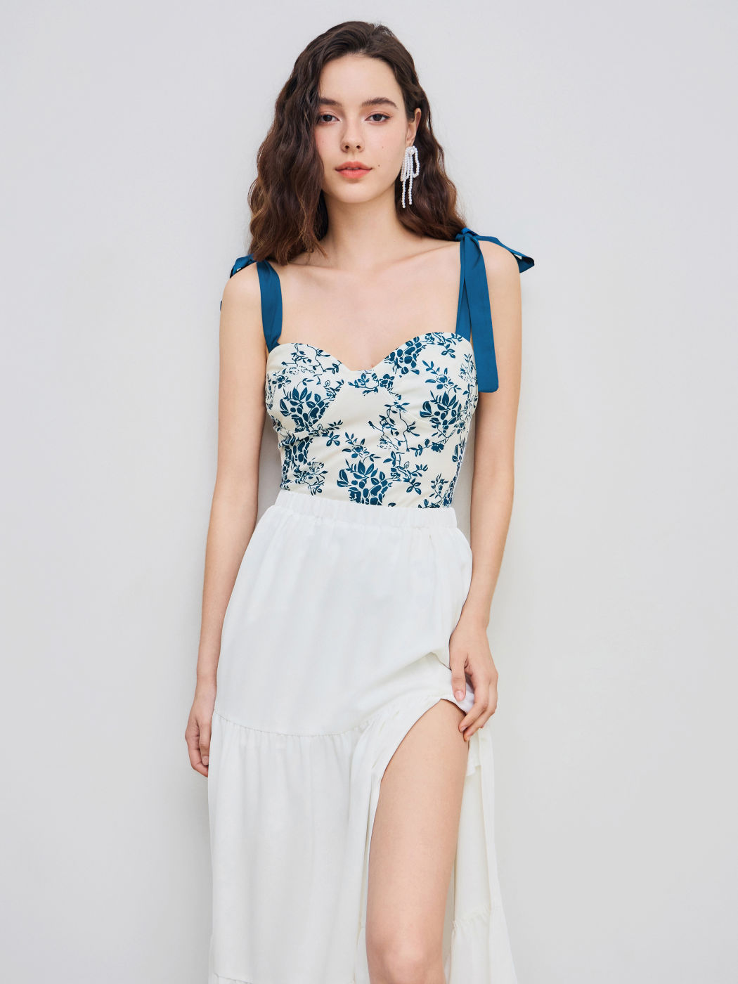 Florales V-Ausschnitt geknotetes Bodysuit