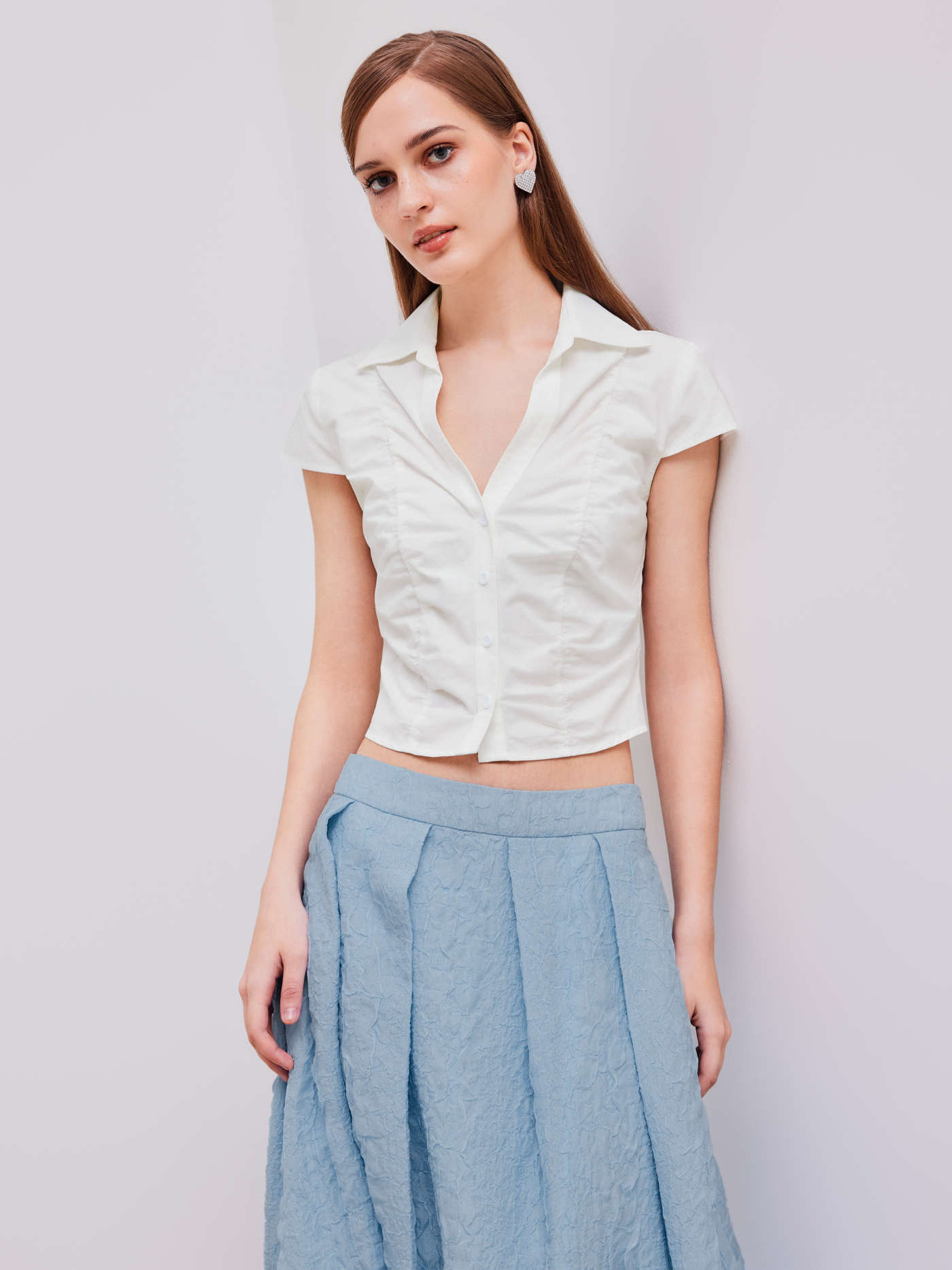 100% Cotton V-neck Solid Ruched Short Sleeve Shirt