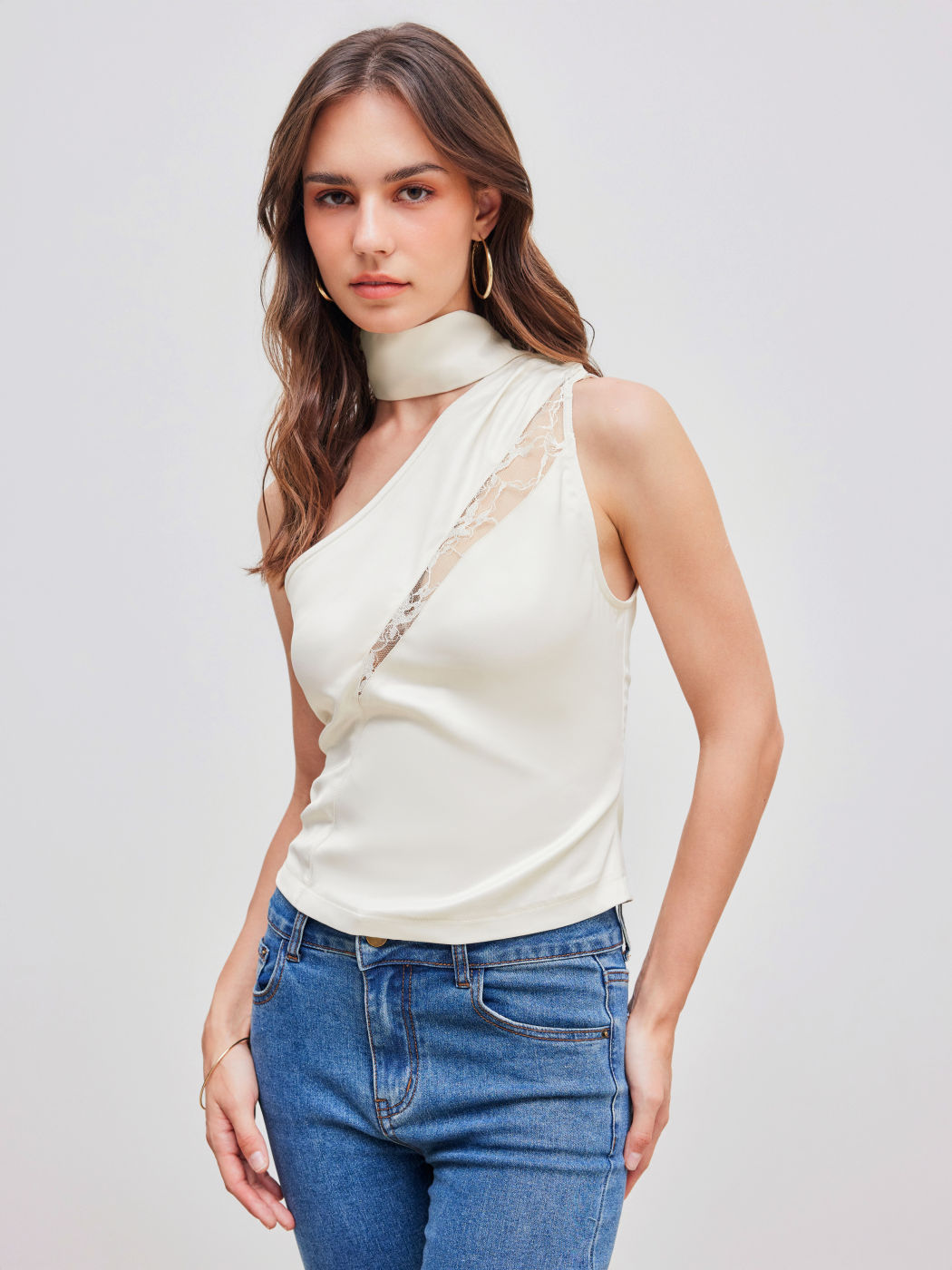 Satin Halter Asymmetrischer Ausschnitt Einfarbiges Spitzen Gerafftes Oberteil